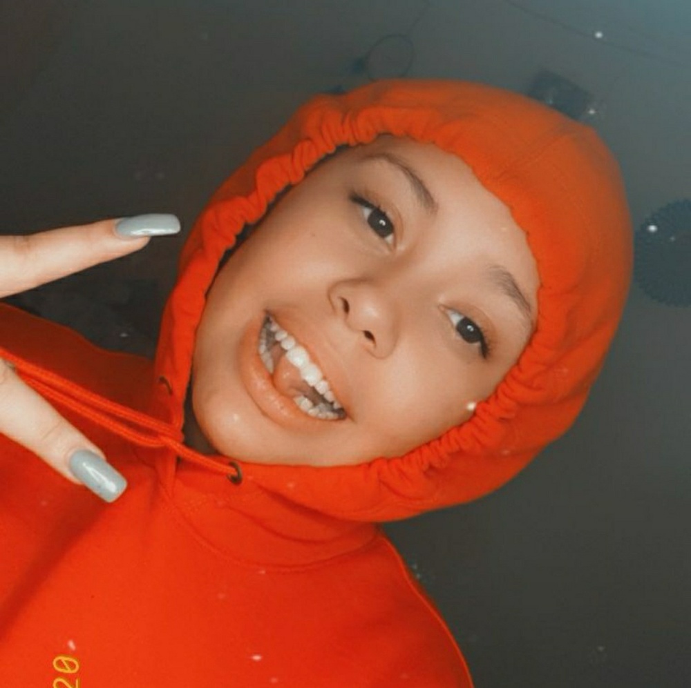 Meet your Posher, Jasmin